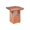 "Moderne Design Tafel met Geometrische Patroon en Metallic Afwerking"