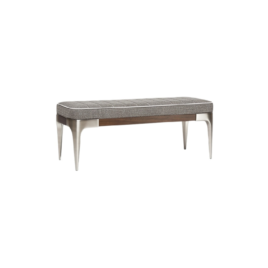 Technische titel: "Moderne Bank met Stofbekleding en Metal Details"